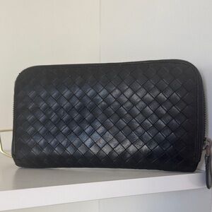 Bottega Veneta Black Zippy Long Wallet Women’s